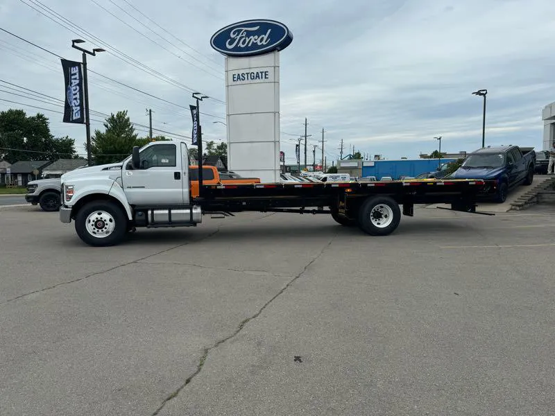 2024 Ford F-650 Flatbed Truck